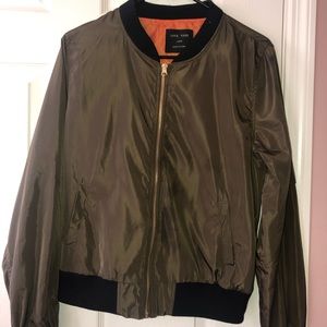 Light weight bomber jacket